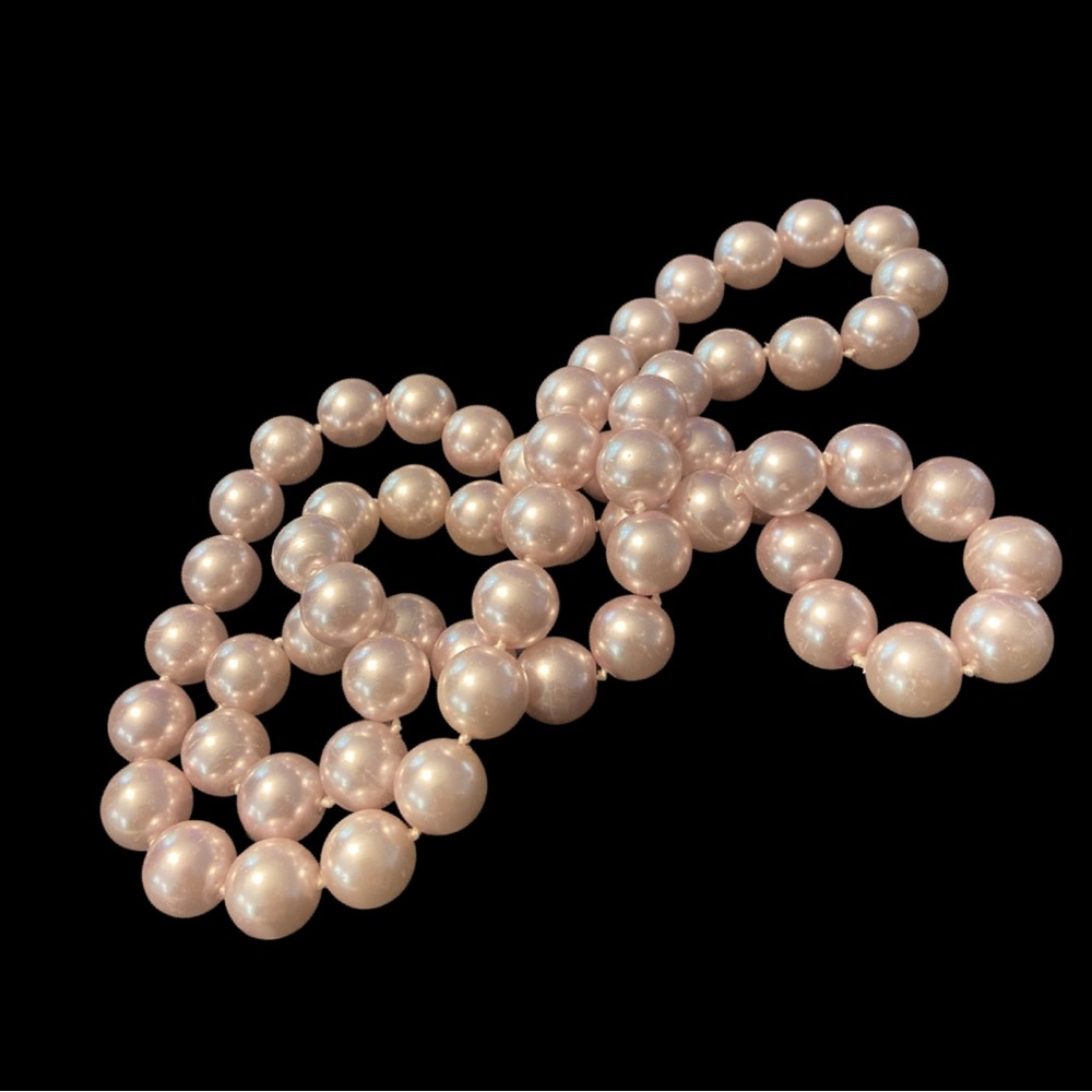 Pale Pink Faux Pearl necklace